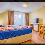 Maison d'hôtes карасански 3*